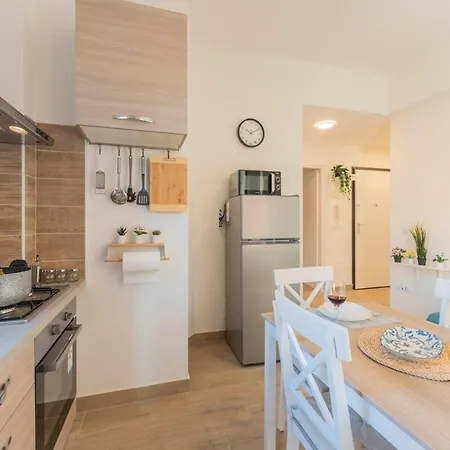 Apartamento A 10 Min Da Sant'orsola - Interno 12 Design E Comfort